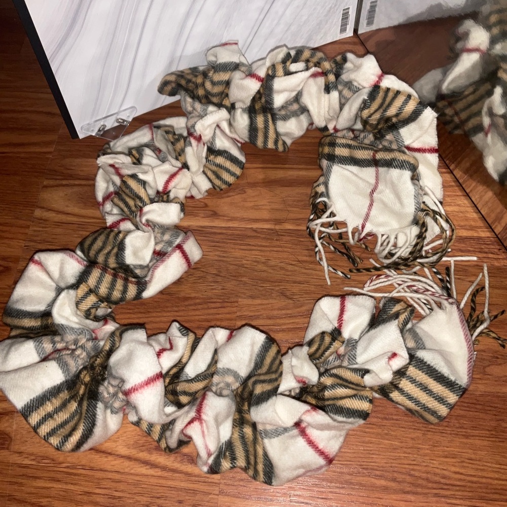 🥰 4/$25 - Plaid Patterned Scarf